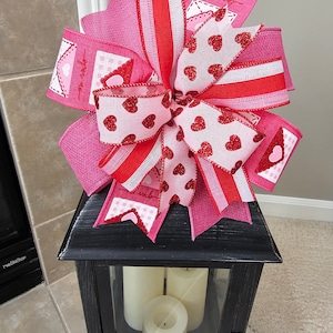 Valentine Wreath Bow, Valentines Day Wreath Bow, Lantern Bow, Door Hanger Bow, Valentine Decoration, Valentines Day Bow, Gift Bow, Heart Bow