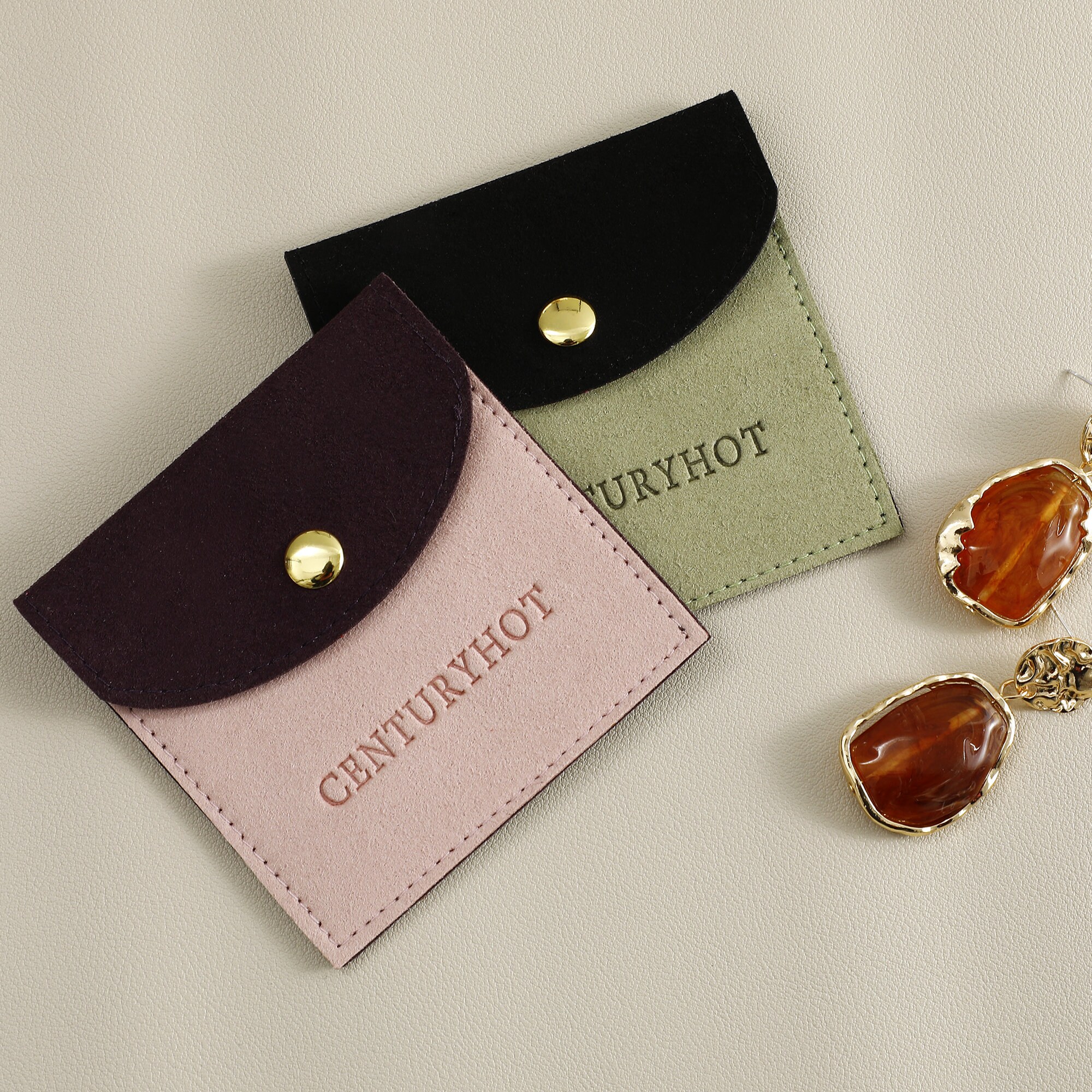 Custom Logo, Brand Packaging How to Select 8×8cm Microfiber Pouches: Custom Logo Embossed for Branding
