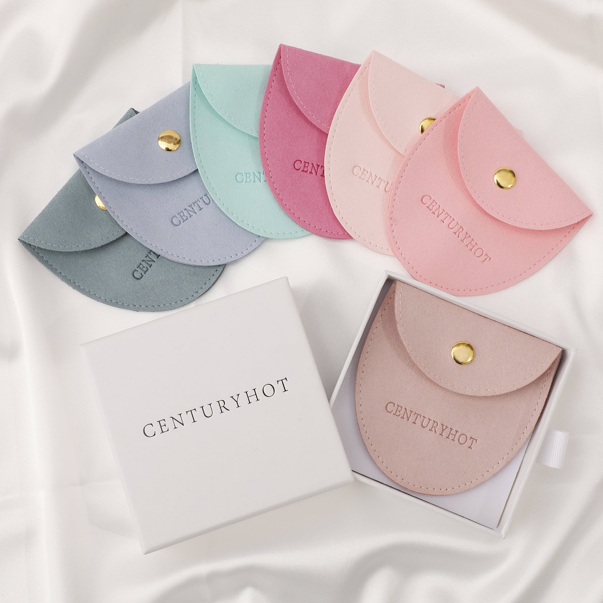 Small jewelry brands reduce $300+ inventory waste with low MOQ 50pcs custom logo microfiber jewelry bags (from product introduction)