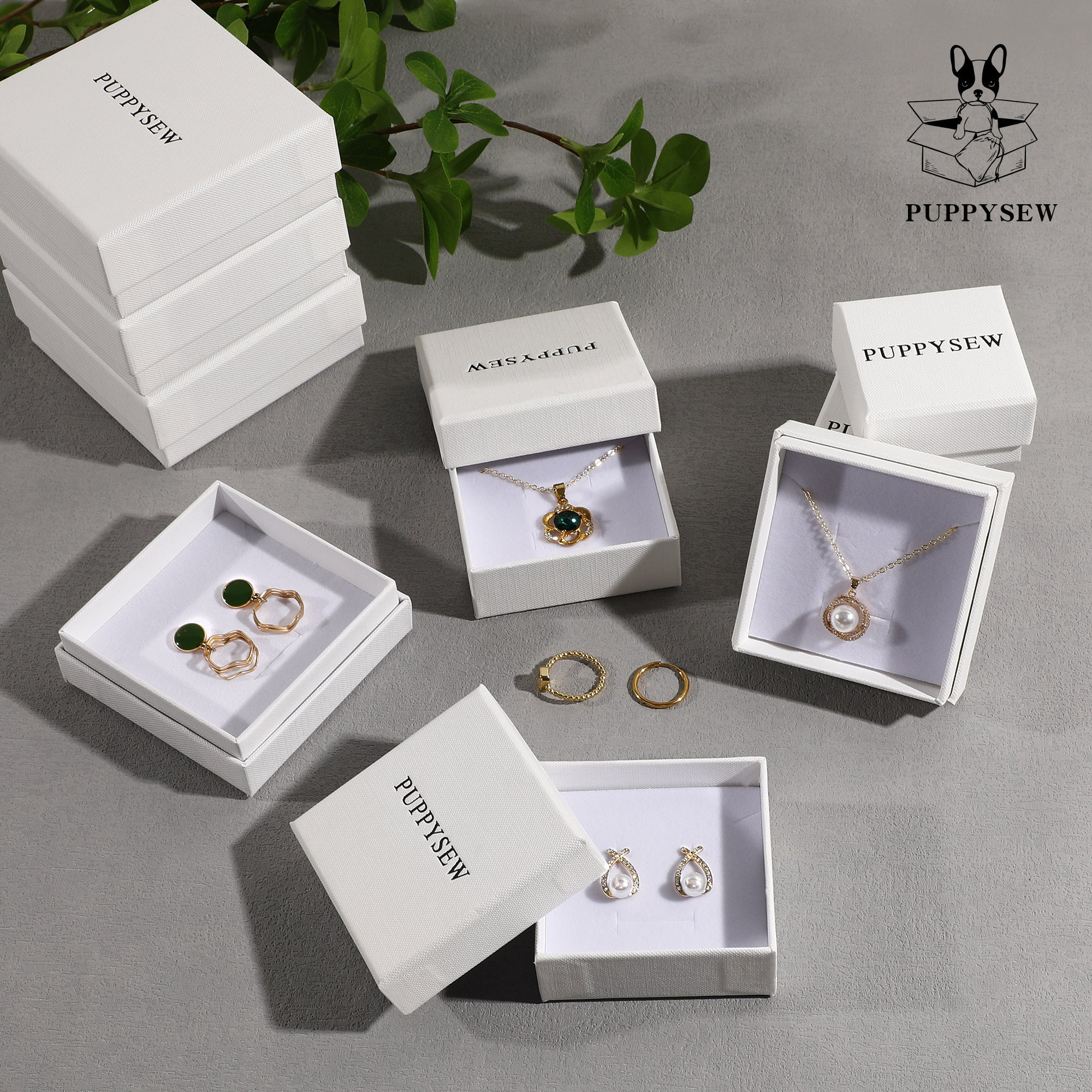 Small jewelry brands solve fragile shipping with 2.4×2.4×1.4 inch foam boxes, 1200g hard paper exterior prevents damage