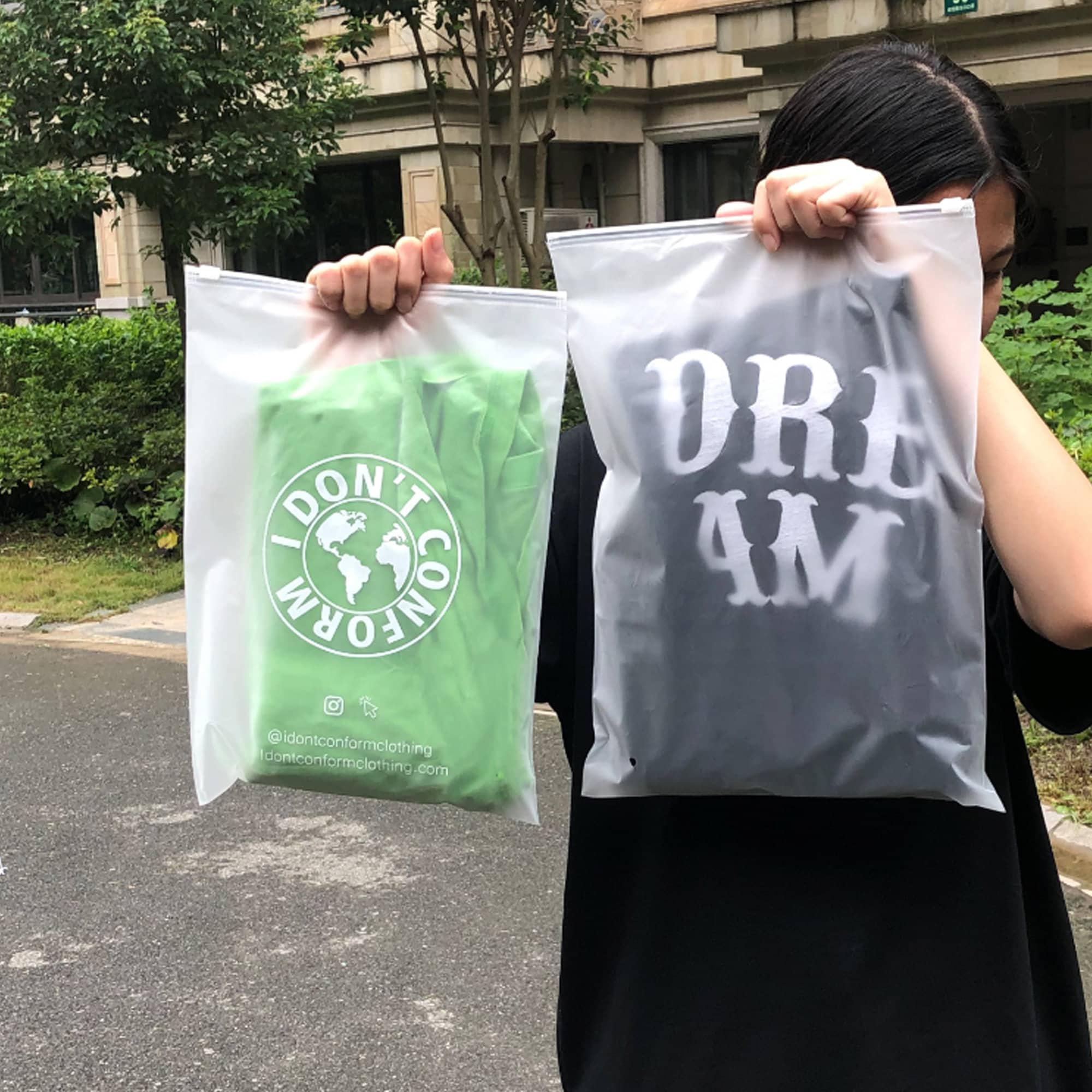 Small jewelry brands bulk pressure solved: 0.14mm double-layer frosted plastic zipper mail bags with low MOQ 50pcs (from product introduction)