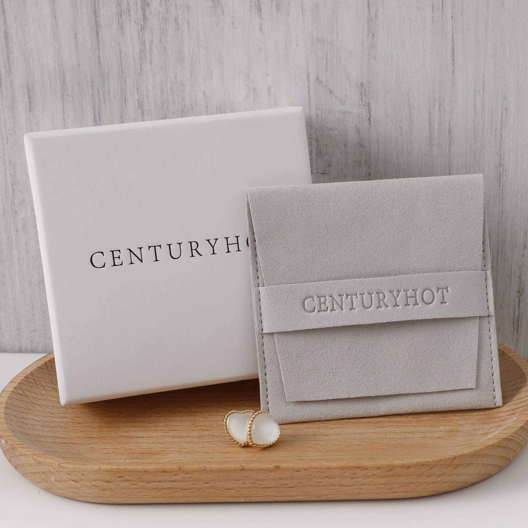 Small jewelry brands & wedding planners: 8x8cm microfiber ring pouch with compartment – 80% less ring scratching than standard packaging (from product introduction)