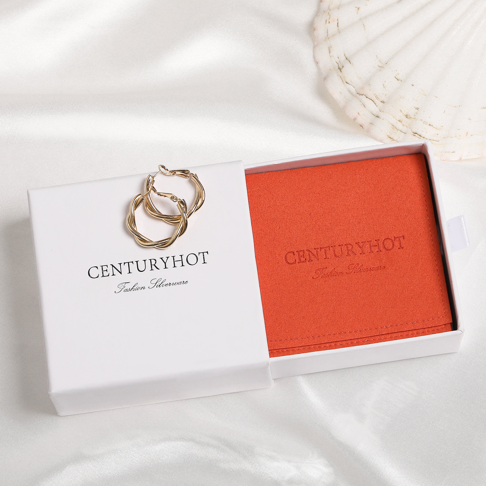 Small jewelry brands solve shipping damage with 50pcs custom microfiber envelope bags – 95% scratch-free delivery (from product introduction)