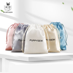 100 lila Satin Kordelzug Beutel personalisieren Logo benutzerdefinierte Staubbeutel Schmuck Verpackung Beutel Druck Großhandel Geschenk Verpackung Produktbeutel