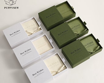 Estuche de regalo para joyas: bolsa de microfibra, logotipo personalizable.