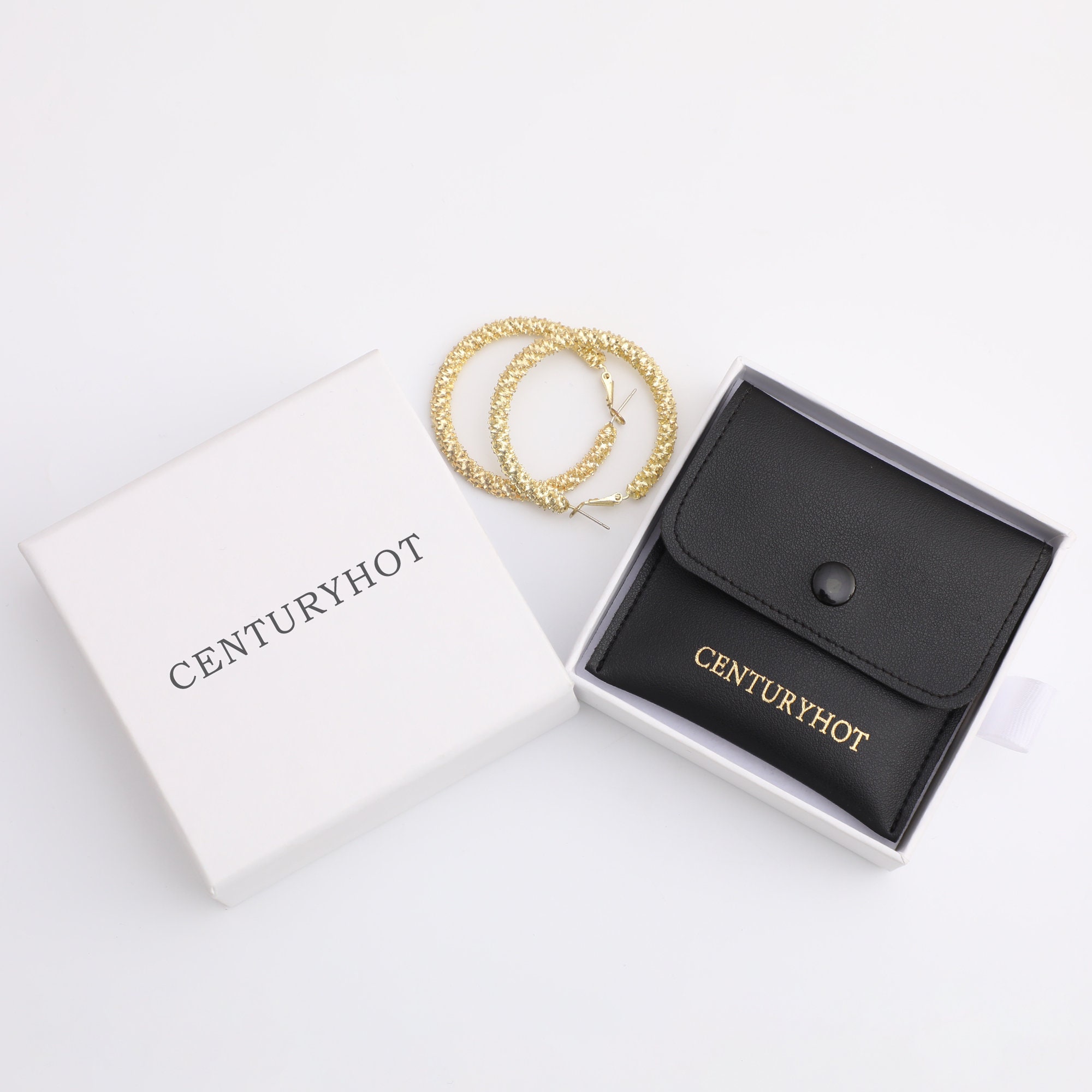 Small jewelry brands enhance brand recall with custom logo faux leather snap envelope bags—embossed logos boost repurchase by 35% (from product introduction)