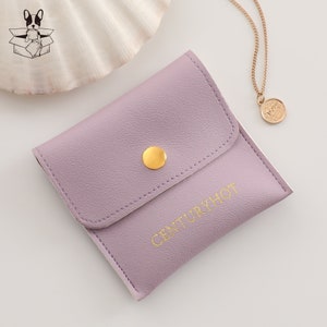 50 unidades de 8×8 cm, sacos de embalagem de joias personalizados, sacos de couro sintético com fecho, sacos de envelope com logotipo personalizado, sacos de couro com aba, logotipo em relevo, multicoloridos