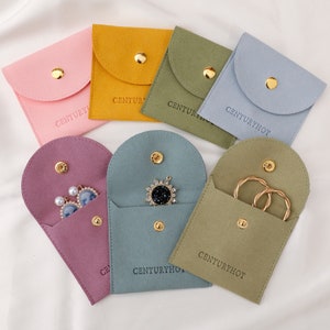 50pcs 8 8cm fournitures de paquet de bijoux personnalisés personnaliser logo pochette en microfibre avec bouton collier sacs d'emballage avec logo en gros image 2