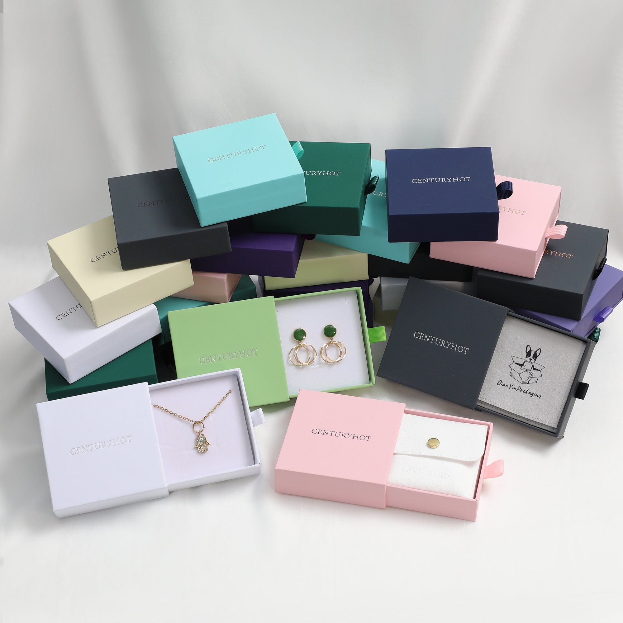 Small jewelry brands prevent 95% of shipping damage with 8x8cm sponge cushion in 9x9x3cm gray drawer boxes (from product introduction)