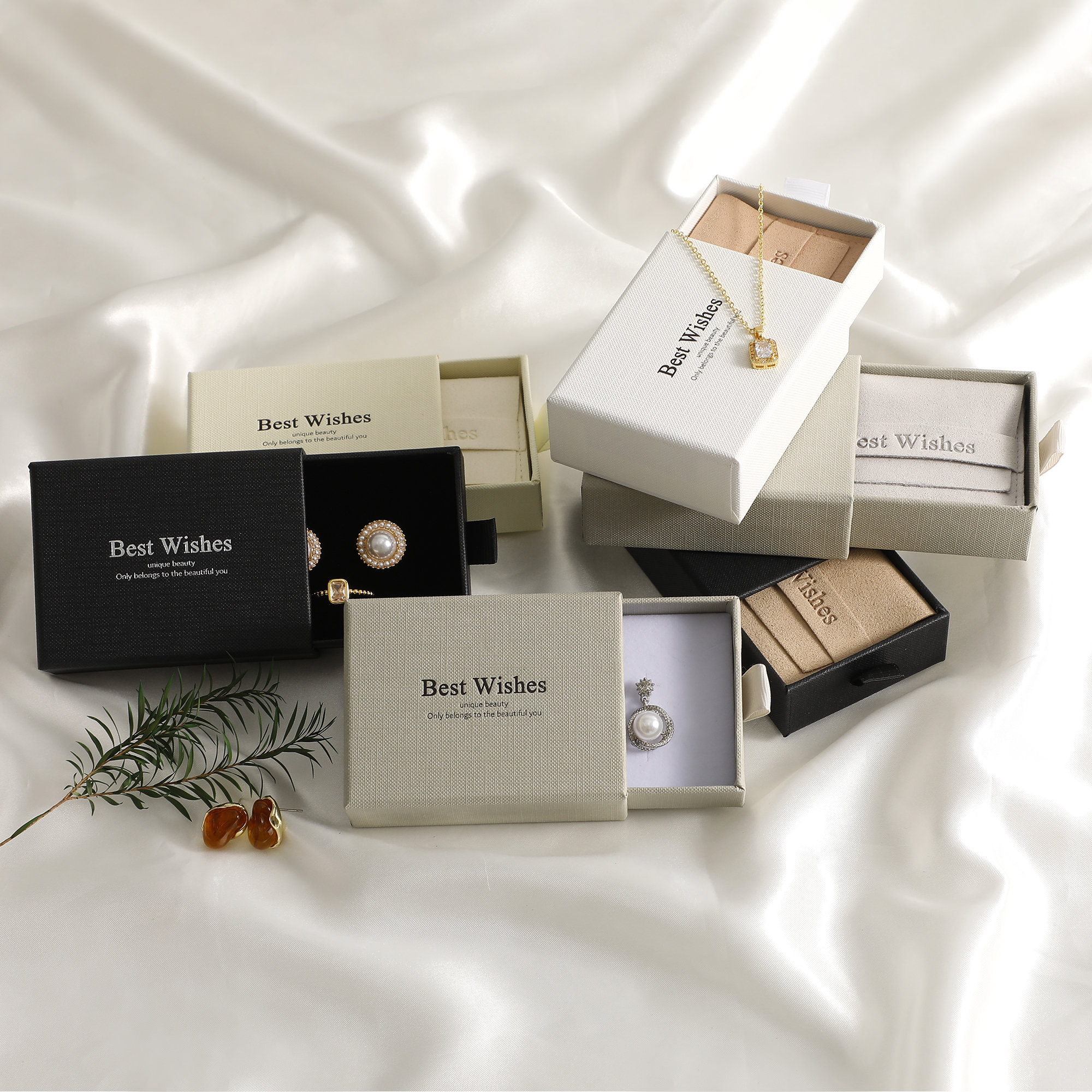 Buying Tips for Personalized Jewelry Bags: Sharp Custom Logo to Strengthen Brand Recognition