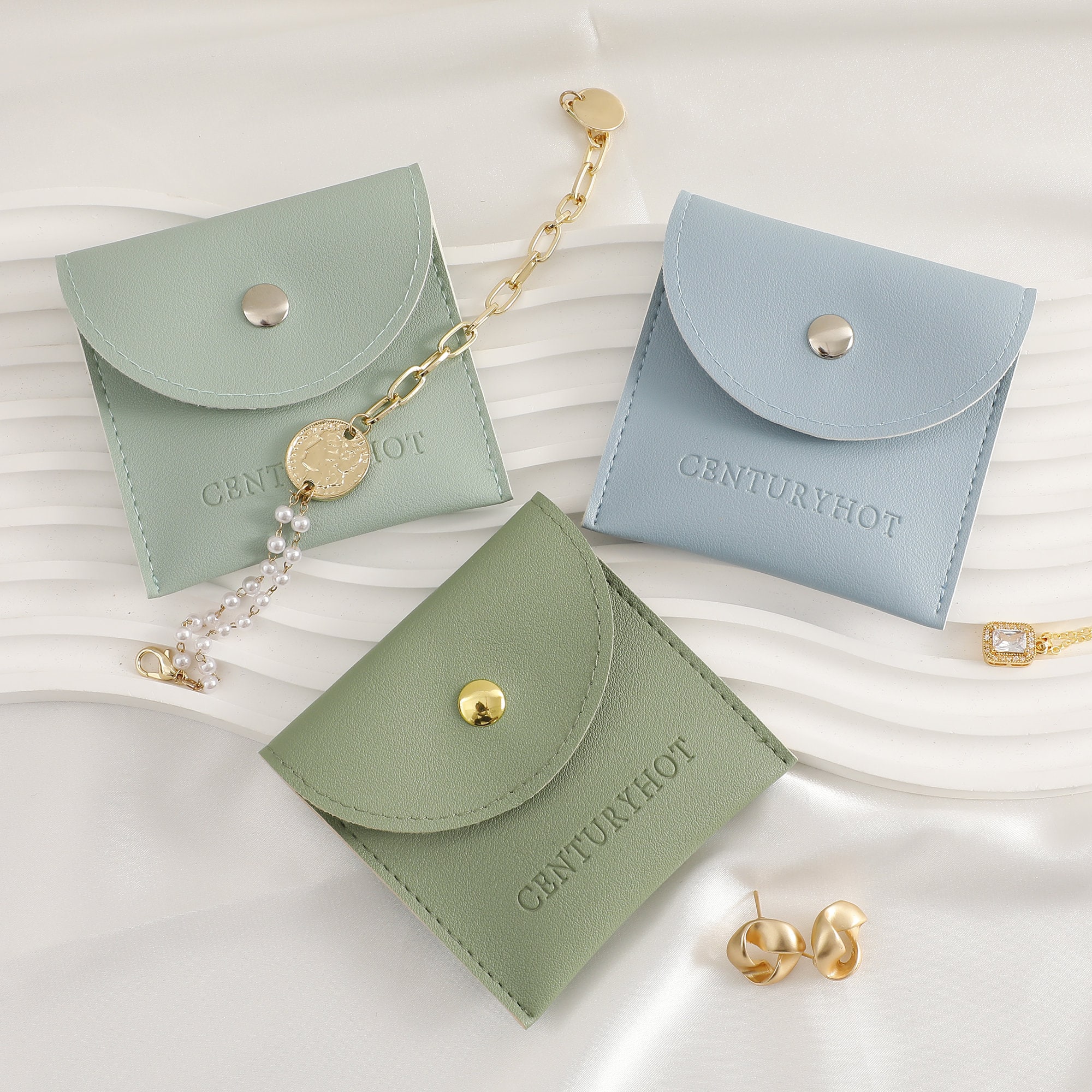Small jewelry brands solve inconsistent sizing with 8×8cm Artificial Leather PU Snap Bags, fitting 95% of necklace and earring sets (from product introduction)