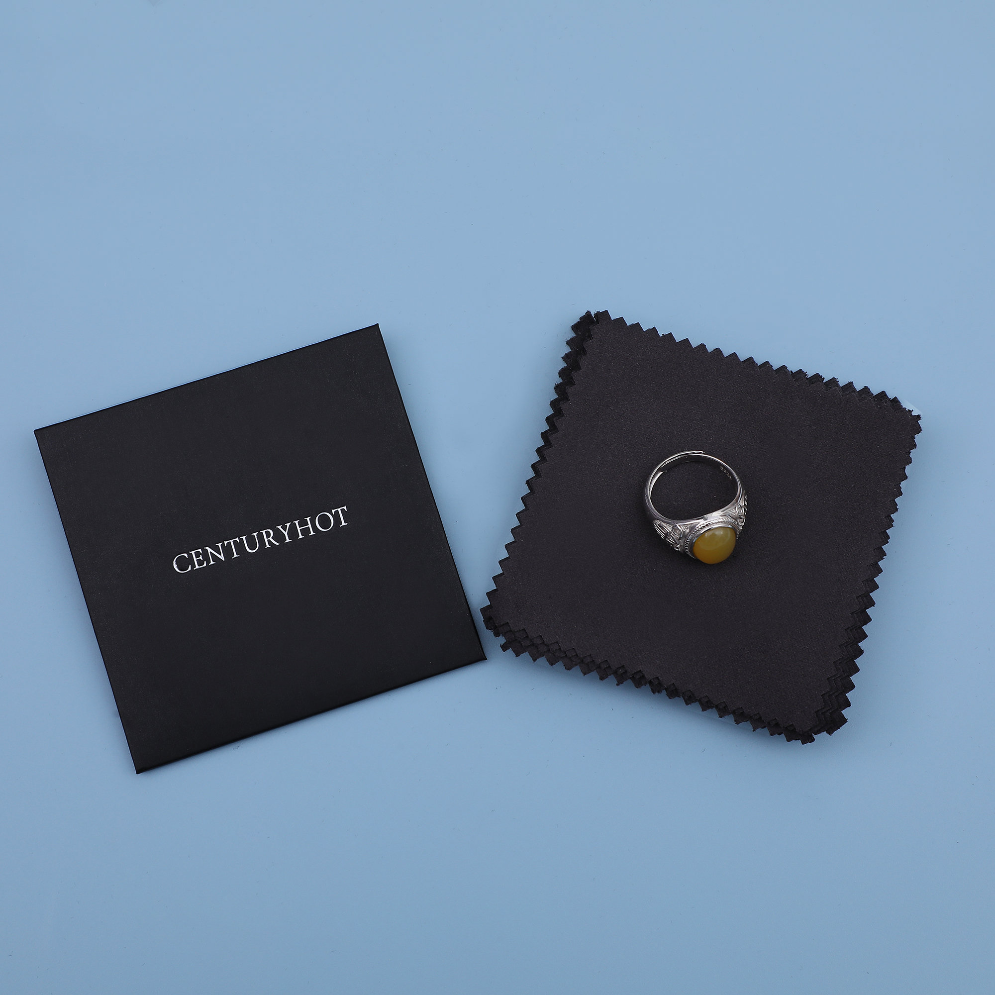 Small jewelry brands reduce tarnish complaints with 8×8cm silver cleaning cloth (MOQ 50pcs, from product introduction)