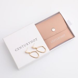 50pcs 9*9*3.2cm box+8*8 faux leather bag customizable logo jewelry bag with logo jewelry package box