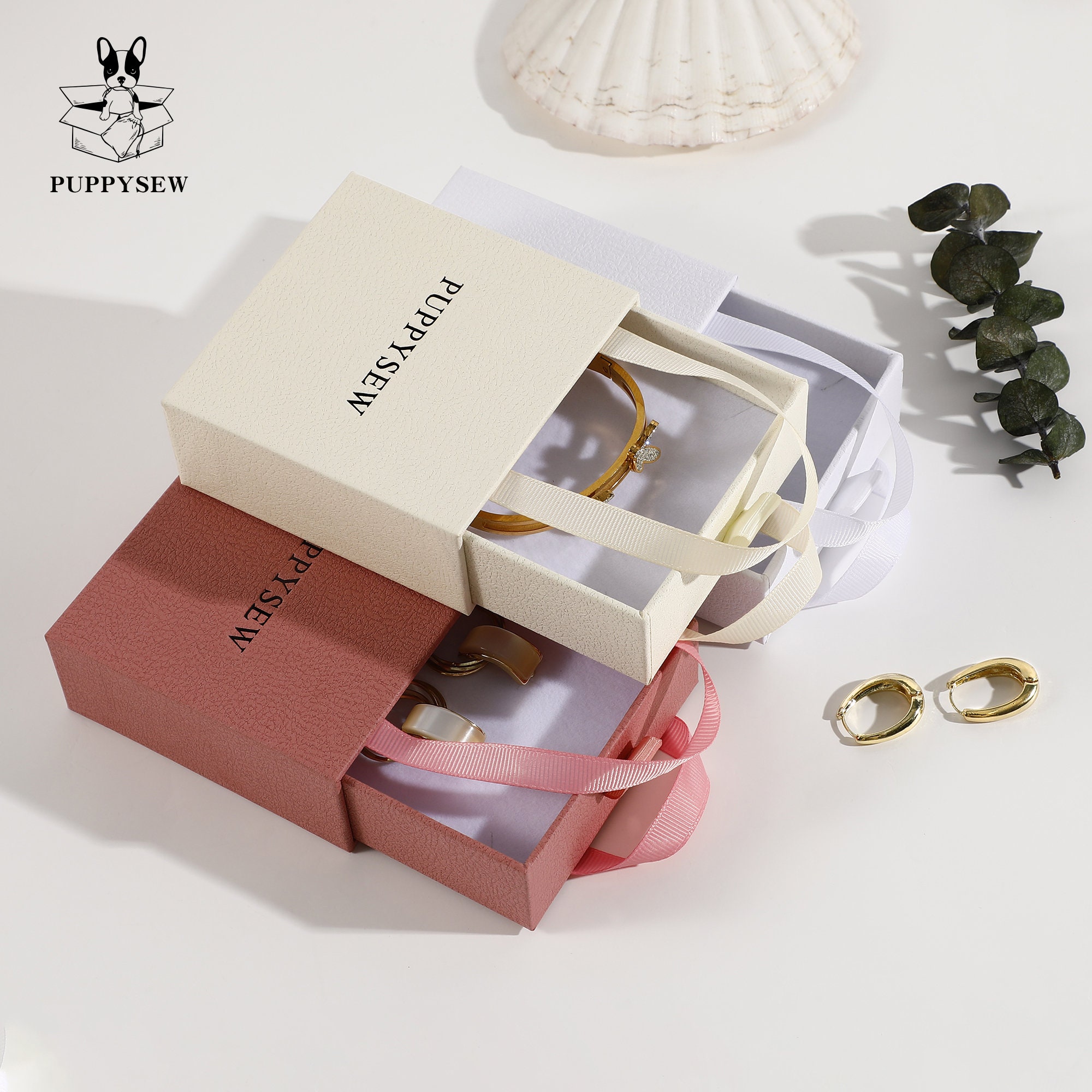 Small jewelry brands avoid inventory waste with 50pcs low MOQ boxes – 9 colors available for seasonal testing (from product introduction)