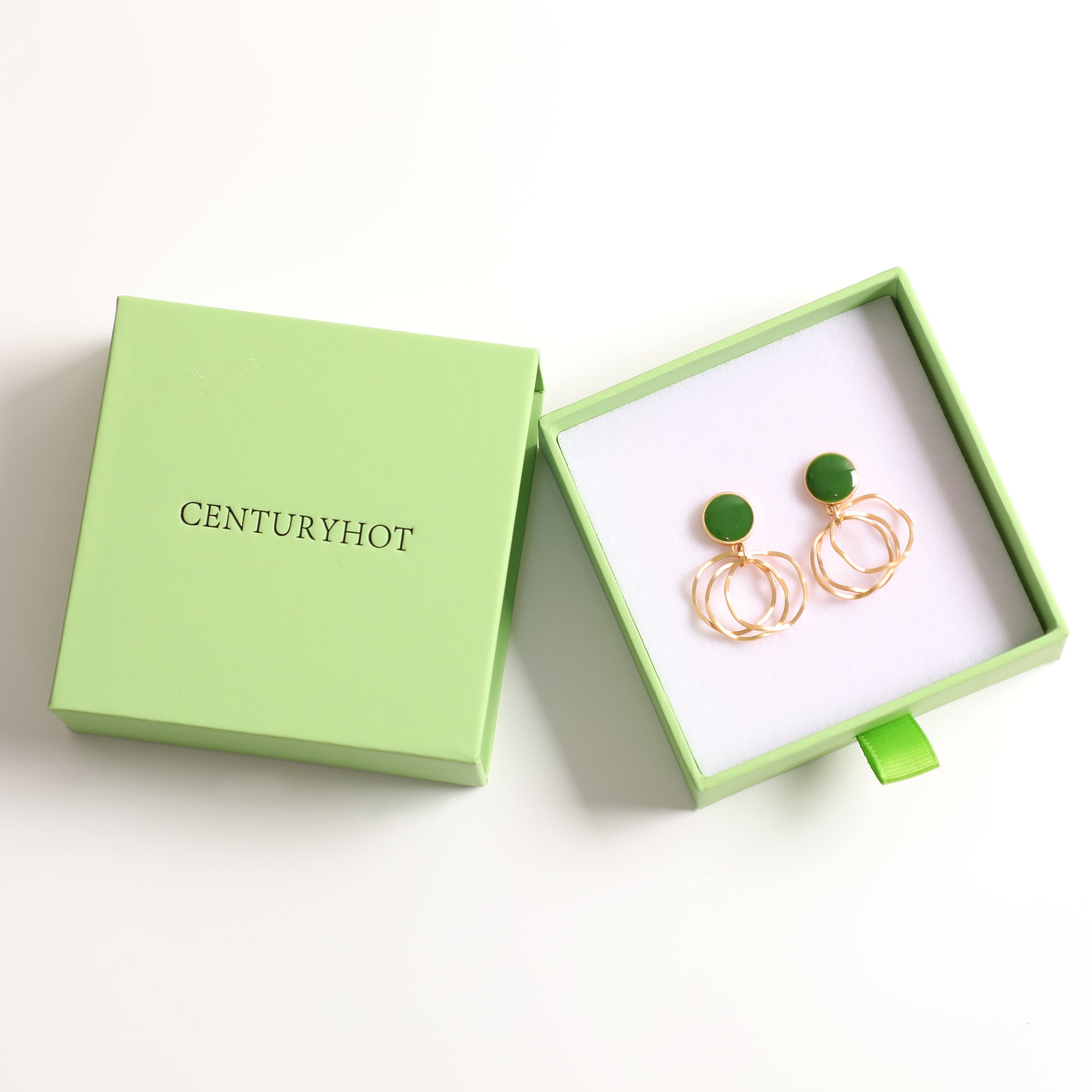 Small jewelry brands solve unmemorable packaging with 9x9x3cm avocado green sliding drawer boxes featuring custom logo (83% positive feedback, from product introduction)