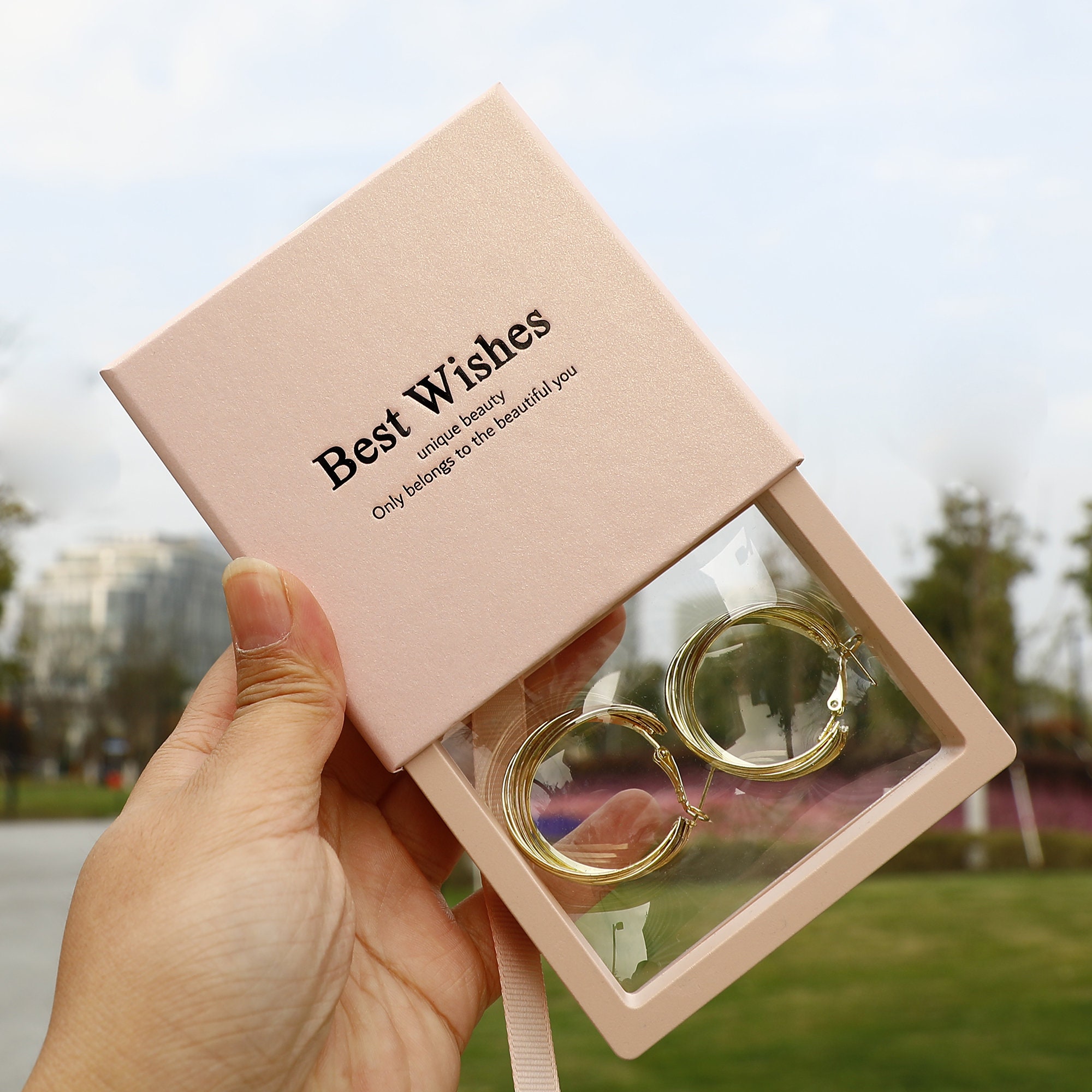 Small jewelry brands reduce ring shipping damage with 50pcs transparent PE film suspension boxes (1200g hard paper, 90% fewer returns)