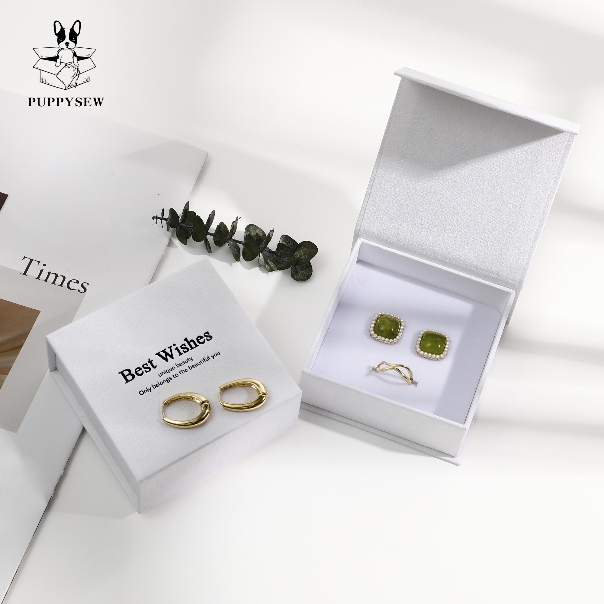 Small jewelry brands solve shipping damage with 9×9×3.5cm magnetic flip boxes—secure closure reduces returns by 99% (from product introduction)