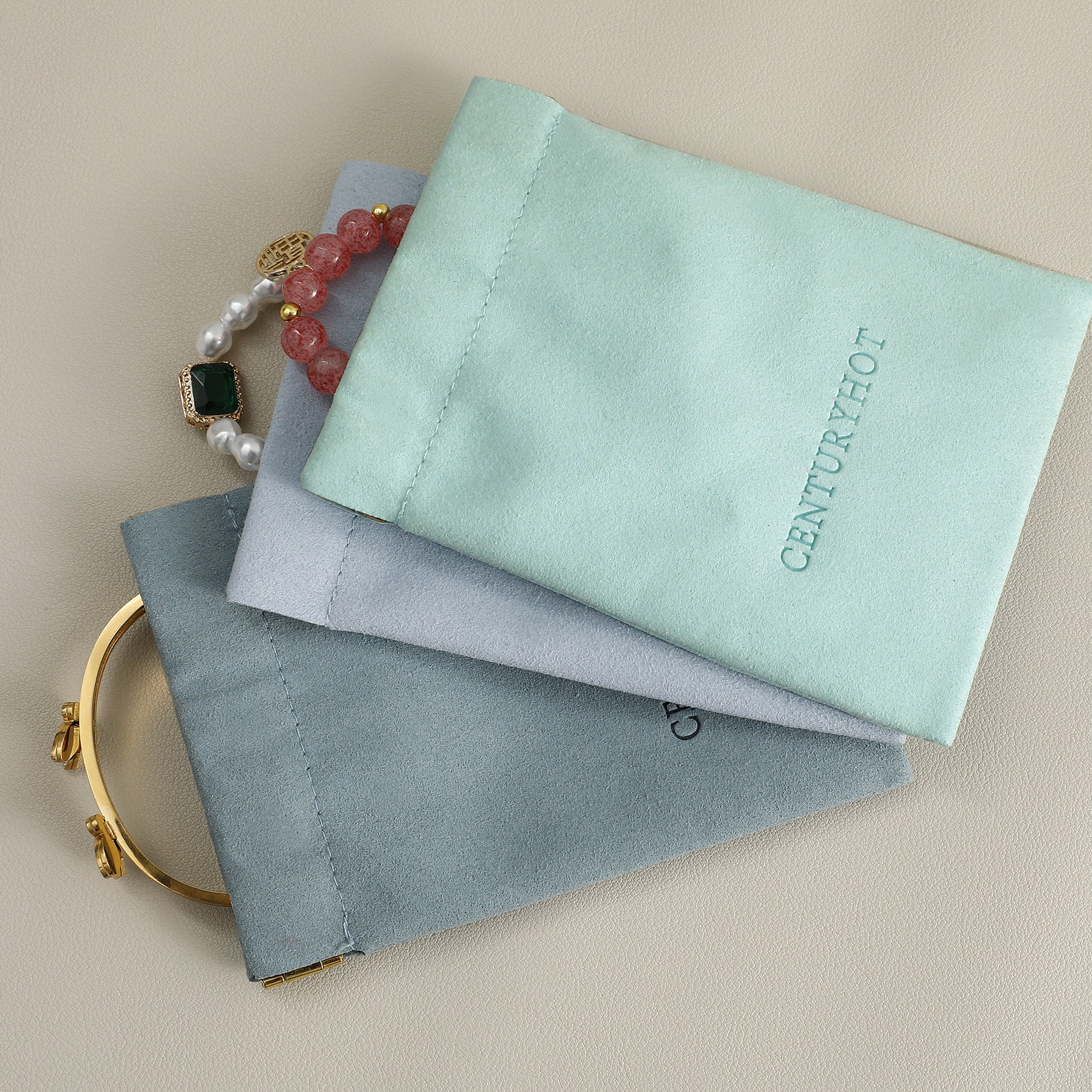 Custom Logo, Brand Personalization Custom Logo Microfiber Lipstick Bag with embossed brand标识, enhancing brand identity for small businesses