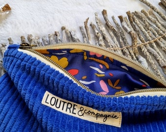 Pochette en velours côtelé bleu royal