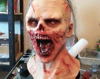 Handgemaakt realistisch zombielatexmasker, bloederig rottend vlees Halloween-rekwisiet