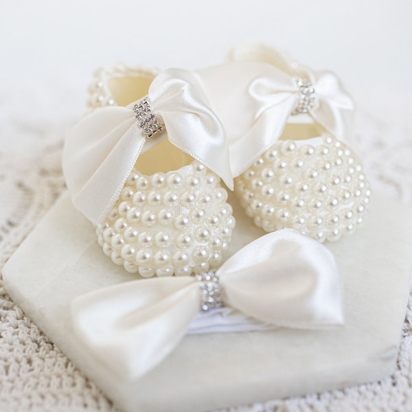 Personalised Pearl Baby Shoes - Baptism Gift - Baby Girl Gift - Gift for Baby Girls - Goddaughter Gift