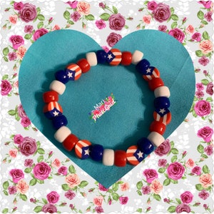 Puerto Rican Beaded bracelet with clay PR flags. Pulsera de Puerto Rico. PR Handmade