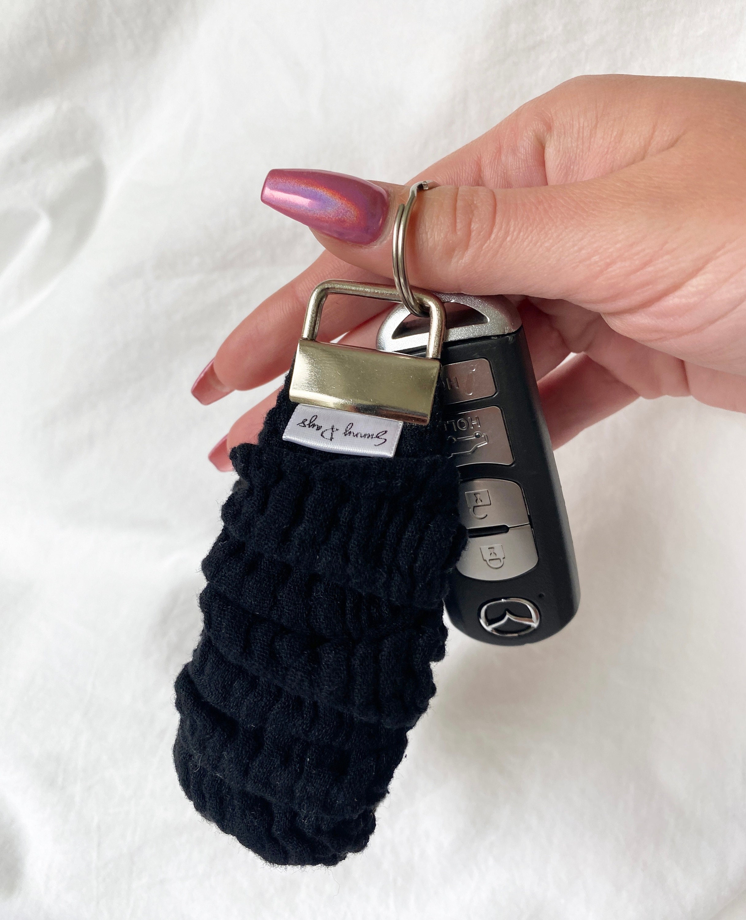 Wabogove Wristlet Lanyard Hand Wrist Strap Credit Card Holder Badge Holder  ID Case Wristlet Keychain for Car Keys with Wallet (Black Checkered)