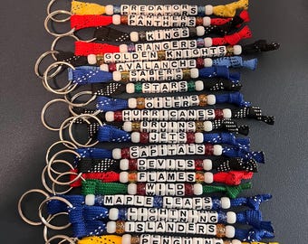 Pro Team Hockey Schlüsselanhänger, Hockey-Team Geschenk, Hockey-Spitze Schlüsselanhänger, Fan Swag Hockey Perlen Schlüsselanhänger, Hockey Swag