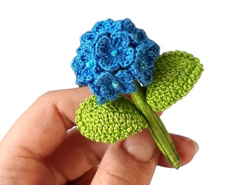 Hortensia - Broche au crochet - Accessoire tricoté à la main - Artisanat floral