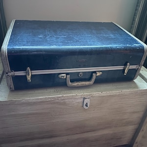 Vintage 1950s Samsonite Hard-sided Suitcase #4721 Admiral Blue