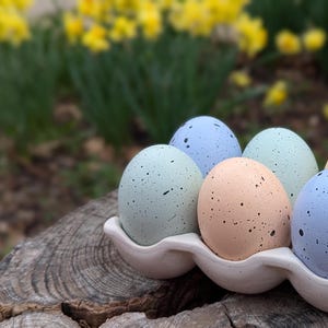 Huevos de madera pintados a mano / Juego de 6 / Decoración de primavera