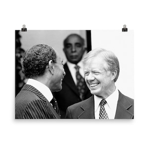 Jimmy Carter e Anwar Sadat alla stampa del poster degli accordi di Camp David