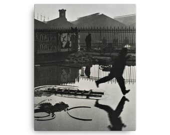 アンリ・カルティエ＝ブレッソン作「サン・ラザール駅の裏」キャンバス