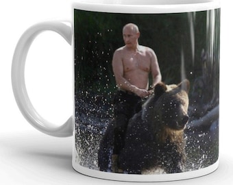 Putin Mug — Vladimir Putin Divertido montando una taza de oso