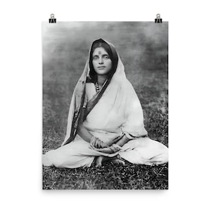 Sri Anandamayi Ma Poster Print – 18” x 24”