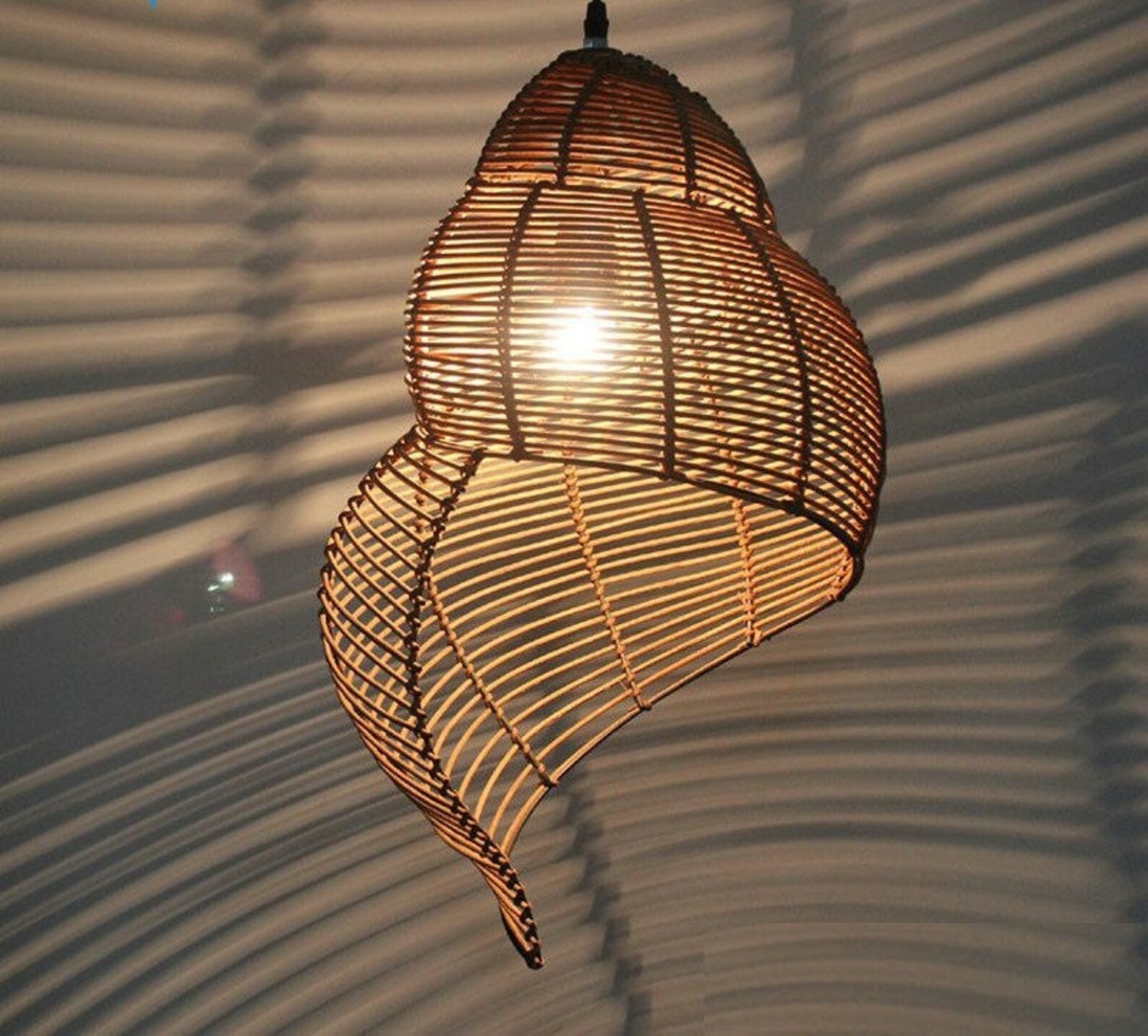 Southeast Asia Creative Bamboo Pendant Lamp Sea Snail ...