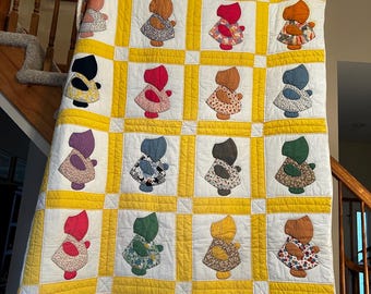 Vintage Sunbonnet Sue Quilt