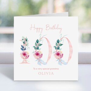 Gepersonaliseerde bloemennummer gelukkige verjaardagswenskaart, roze bloemen 100 verjaardagskaart, mooie bloemen.