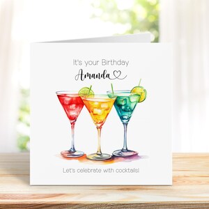 Personalisierte Geburtstags-Cocktailkarte, Feiern wir mit Cocktailkarte, Prost Geburtstagskarten, Alkoholkarte für Bestie, Schwester, Freund usw