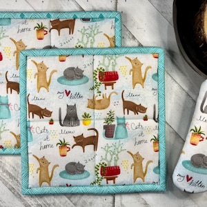 3PC Set! Handmade Pot holders & Pan Handle Cover; Handmade; Potholders; Hot pad; Skillet Sock; Cats at Home; Plants