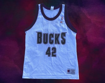 Vin Baker (Large / 44) Milwaukee Bucks Vintage NBA 90’s Basketball White Champion Jersey