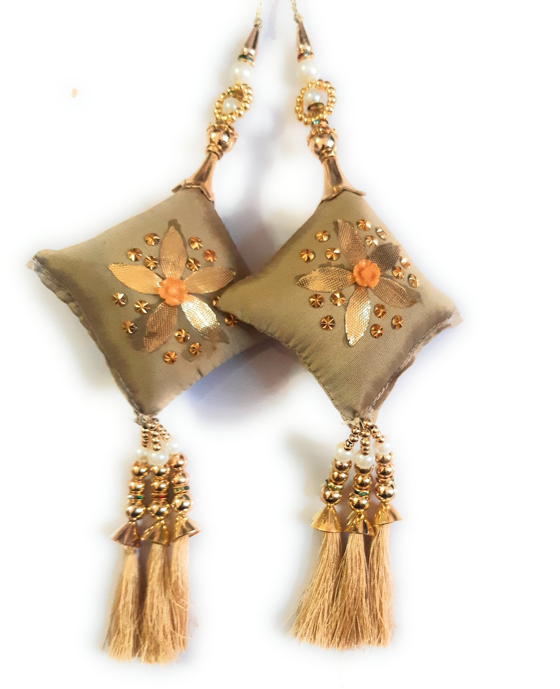 handmade latkan for lehenga