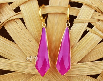 Fuchsia Pink Chalcedony Earrings. 925 Silver Earrings. Beautiful Hot Pink Kite Leverback Earrings. Geometric Jewelry. Neon Pink Dangle Gift.