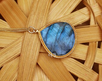 Collar de Plata de Ley 925. Regalo de collar de labradorita para mujer. Colgante de piedra de corazón. Regalos de collar de corazón de labradorita. Joyería de piedras preciosas.