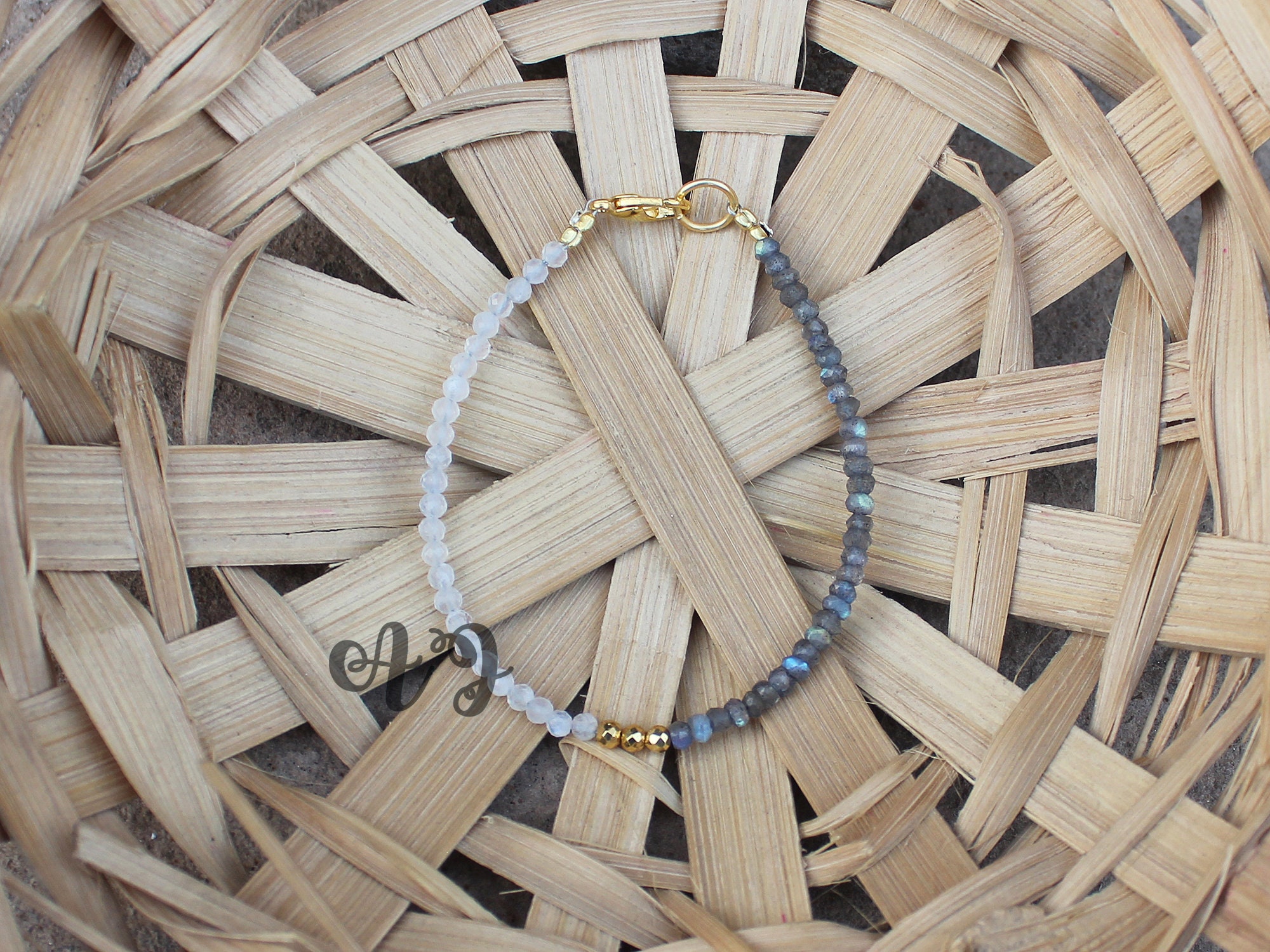 みるく Blue Flash Layering Bracelet. Natural Moonstone & Labradorite
