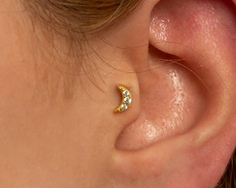 Tiny Moon Cartilage Labret Stud • Silver Moon stud earrings • tragus earring • flat back stud earring • helix stud • conch stud earring