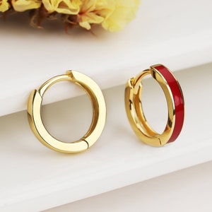 Colorful Red Earrings, Red Onyx Earrings, Everyday Gold Conch Cartilage Hoop Earring, Onyx Red Huggie Earrings, Red Color Small Huggie Hoops