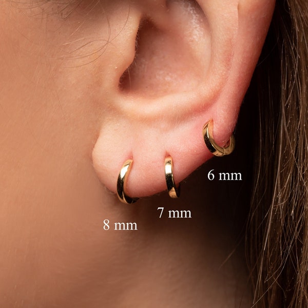 Gold Huggie Hoop Earrings • Second Hole Hoops • Cartilage Hoop • Silver Tiny Hoop Earrings • Gold Conch Hoops • Mini Hoop•  Small Helix Hoop