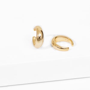 Dainty Gold Ear Cuff No Piercing, Minimalist Huggie Fake Hoops, Tiny Non-Pierce Cuff Earring for Cartilage or Helix, Christmas Gifts