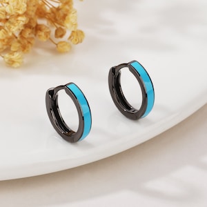 TURQUOISE ONYX HUGGIE HOOP EARRINGS